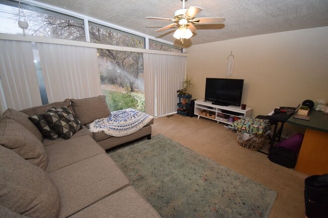 4826 Viewmont St in Holladay, UT - Building Photo - Building Photo