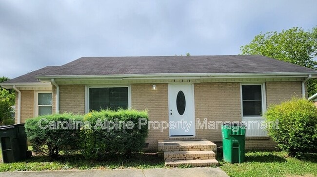 1724 Griers Grove Rd in Charlotte, NC - Building Photo - Building Photo