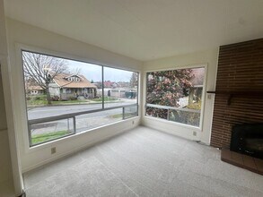 811 N 3rd St in Renton, WA - Building Photo - Building Photo