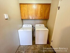 2120 W 18th Ave in Eugene, OR - Building Photo - Building Photo