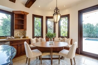 209 S Anita Ave in Los Angeles, CA - Foto de edificio - Building Photo