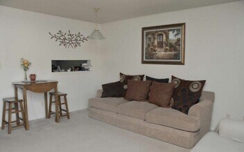 200 High St in Liberty, MO - Building Photo - Building Photo