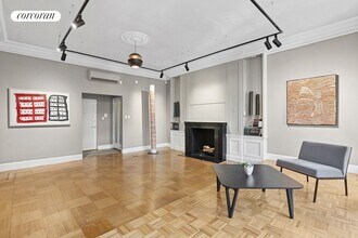 4 E 81st St in New York, NY - Building Photo - Building Photo
