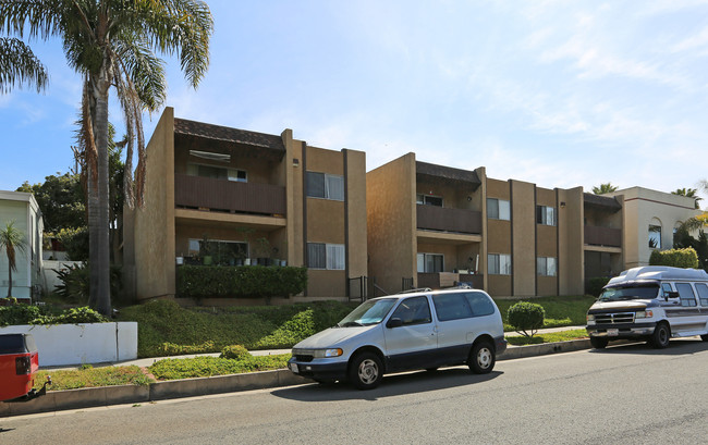 Villa de Cortez in Oceanside, CA - Building Photo - Building Photo