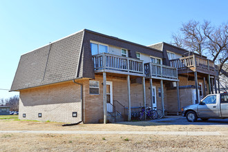 201 W Duffy St in Norman, OK - Building Photo - Building Photo