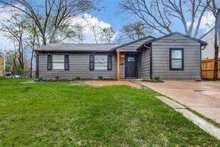 2342 Healey Dr in Dallas, TX - Building Photo