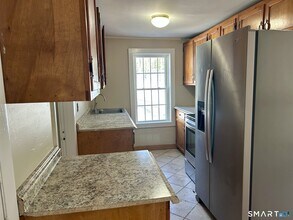 4 Weekeepeemee Rd in Woodbury, CT - Building Photo - Building Photo