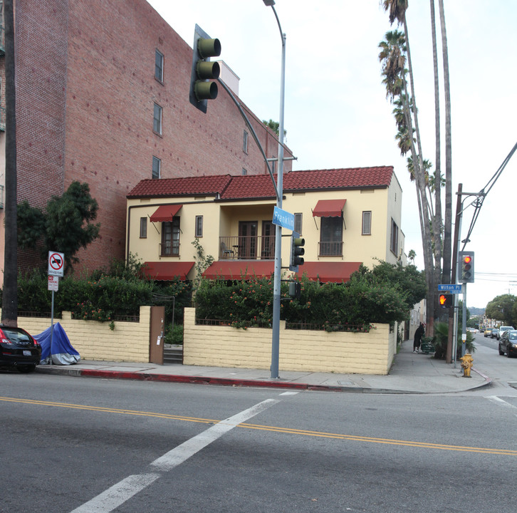 1861 N Wilton Pl in Los Angeles, CA - Foto de edificio