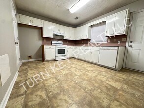 2177 Cheshire Dr in Birmingham, AL - Foto de edificio - Building Photo