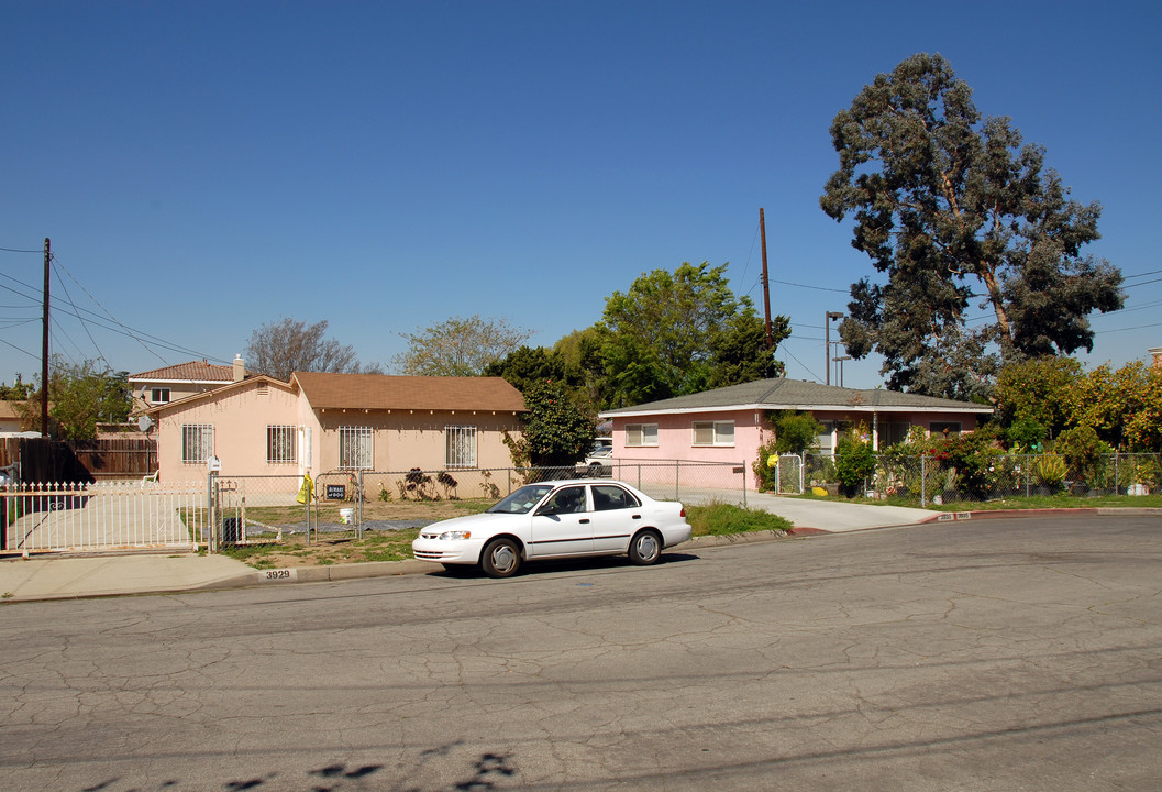 3927-29 33 35 Earle Ave in Rosemead, CA - Building Photo