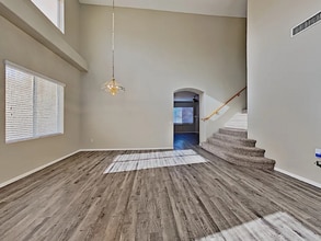 8112 Painted Clay Ave in Las Vegas, NV - Building Photo - Building Photo