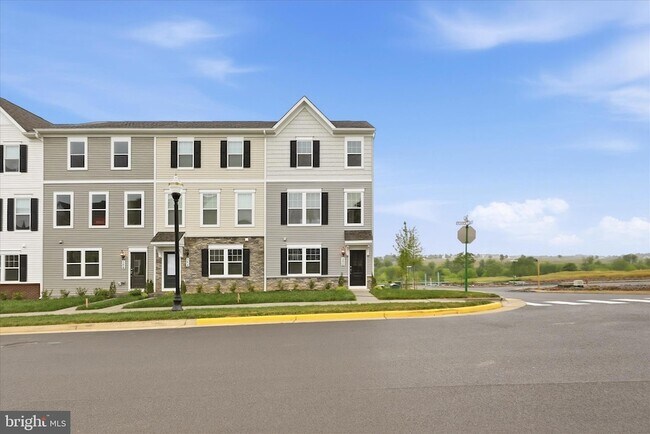 property at 300 Presidents Pointe Ave