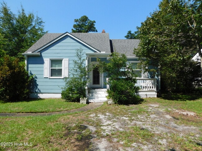 property at 107 Noyes Ave