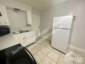 5108 10th St in Port Arthur, TX - Building Photo - Building Photo