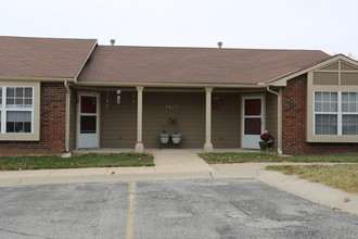 Park Village in Parkville, MO - Building Photo - Building Photo