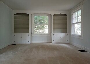 221 Old Cedar Rock Rd in Easley, SC - Building Photo - Building Photo