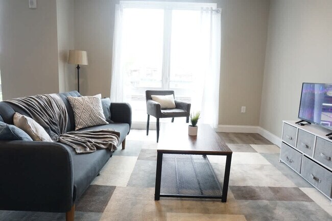 140 Pearl St, Unit SI ID1470145P in Chelsea, MA - Foto de edificio - Building Photo