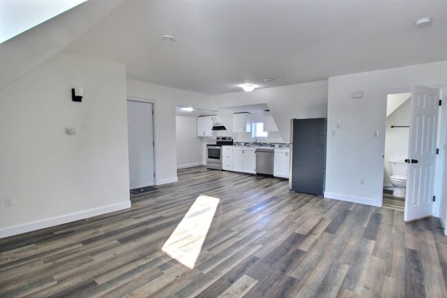 153 St. George St in Moncton, NB - Building Photo - Building Photo