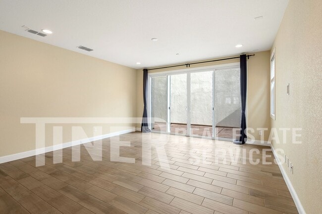 163 Colner Cir in Folsom, CA - Building Photo - Building Photo