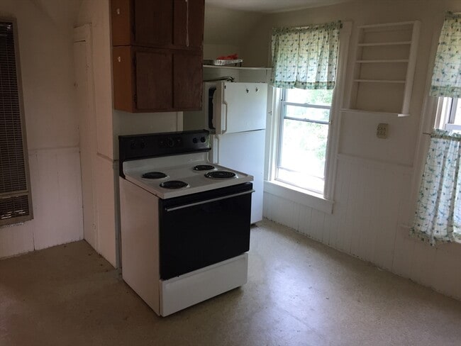 43 Emory St-Unit -3 in Attleboro, MA - Building Photo - Building Photo