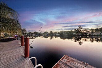 2801 Coral Shores Dr in Fort Lauderdale, FL - Building Photo - Building Photo