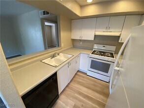 5000 Red Rock St in Las Vegas, NV - Building Photo - Building Photo