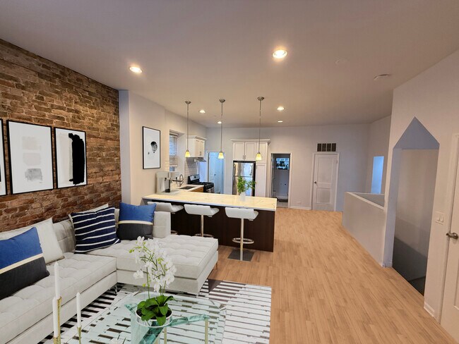 1808 N Sheffield Ave, Unit 1 in Chicago, IL - Building Photo - Building Photo
