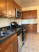 142 Walnut St in Montclair, NJ - Foto de edificio - Building Photo