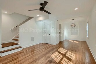 406 S Columbia Dr in Decatur, GA - Building Photo - Building Photo