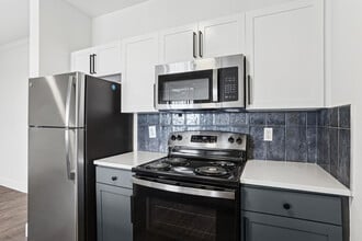 Lauren in Fort Worth, TX - Building Photo - Building Photo