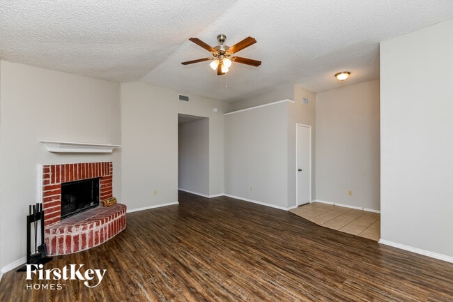 10913 Ives St in Fort Worth, TX - Building Photo - Building Photo