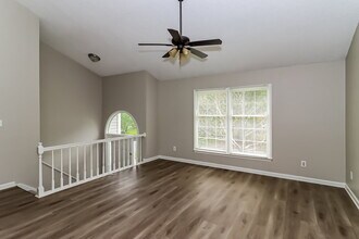 12026 Lazy Willow Ln in Charlotte, NC - Foto de edificio - Building Photo