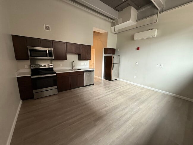 property at 6 Chatham St