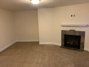115 Montalto Dr, Unit D in Cheyenne, WY - Foto de edificio - Building Photo