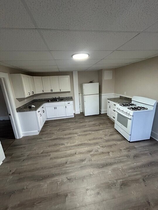 45 River St in Southbridge, MA - Building Photo