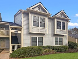 28 Matawan Cir in Smyrna, GA - Building Photo