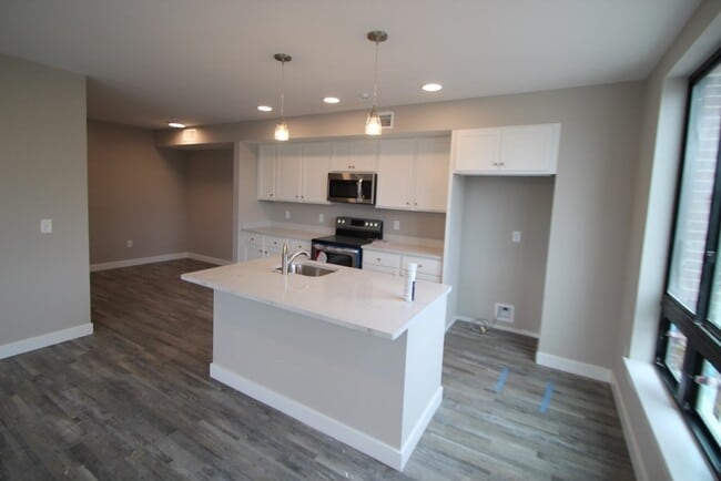 629 Washington St in Whitman, MA - Building Photo - Building Photo