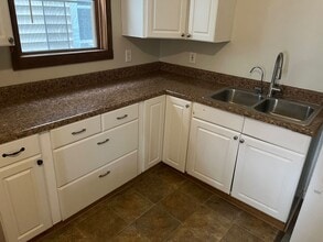 134 5th Ave in Troy, NY - Building Photo - Building Photo