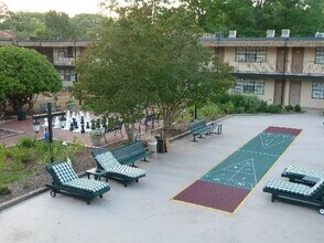 807 W Trinity Ave, Unit 110 in Durham, NC - Building Photo - Building Photo
