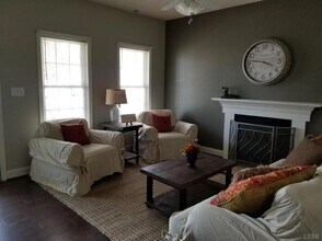 112 Wyndsong Pl in Lynchburg, VA - Building Photo - Building Photo