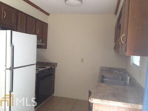 10 University Pl-Unit -B in Statesboro, GA - Building Photo - Building Photo