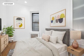 300 W 17th St in New York, NY - Building Photo - Building Photo