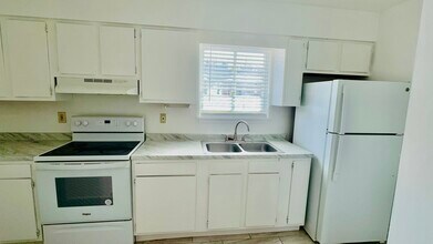 3116 Fordhaven Rd in Louisville, KY - Building Photo - Building Photo