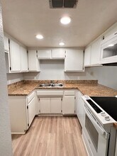 5101 Dunsmuir Rd in Bakersfield, CA - Building Photo - Building Photo