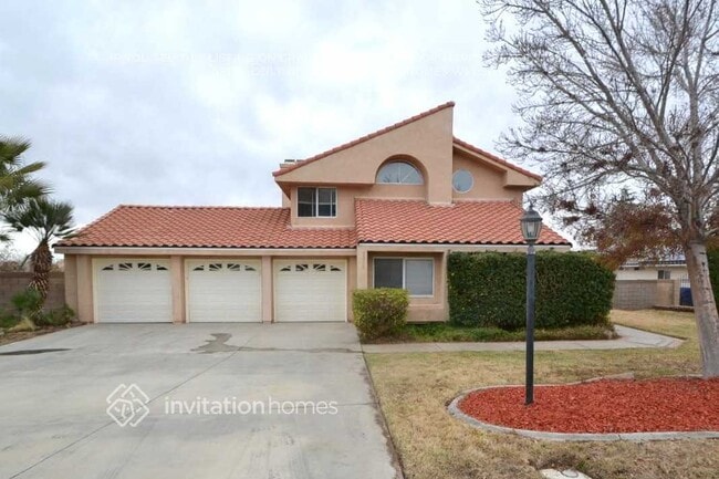property at 5319 Gardendale Ln