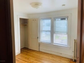 420 Smith St in Dunmore, PA - Building Photo - Building Photo
