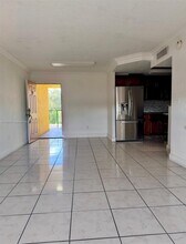 606 W 81st St in Hialeah, FL - Building Photo - Building Photo