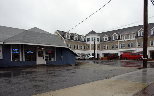 Centennial Place in Millis-Clicquot, MA - Building Photo - Building Photo
