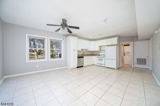 250 High St in Nutley, NJ - Building Photo - Building Photo