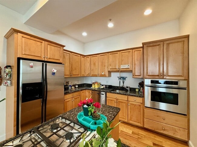 39 Inman St, Unit #1 in Cambridge, MA - Building Photo - Building Photo